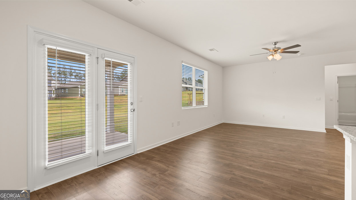 Twin Lakes - Residential