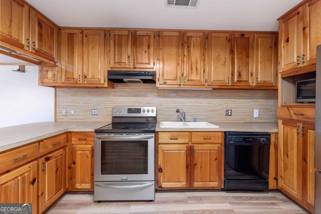Photo of 5301 Geneva Highway, Talbotton, GA 31827 (MLS # 10854038)