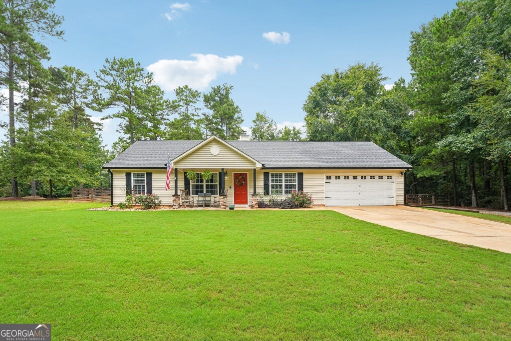 Photo of 579 Al Roberts Road, Senoia, GA 30276 (MLS # 10821996)