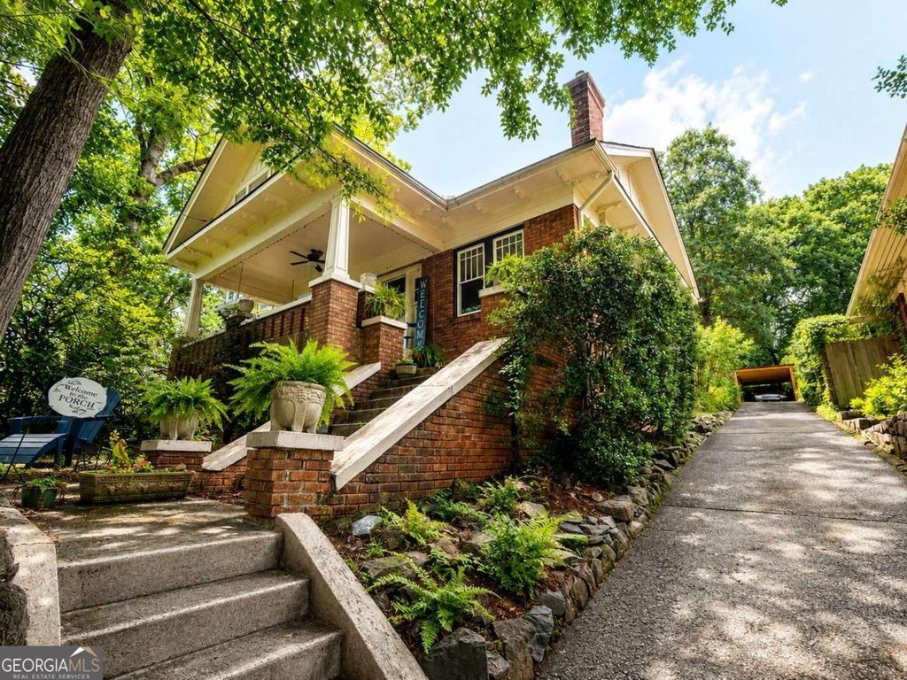 Photo of 977 North Avenue NE, Atlanta, GA 30306 (MLS # 10825243)