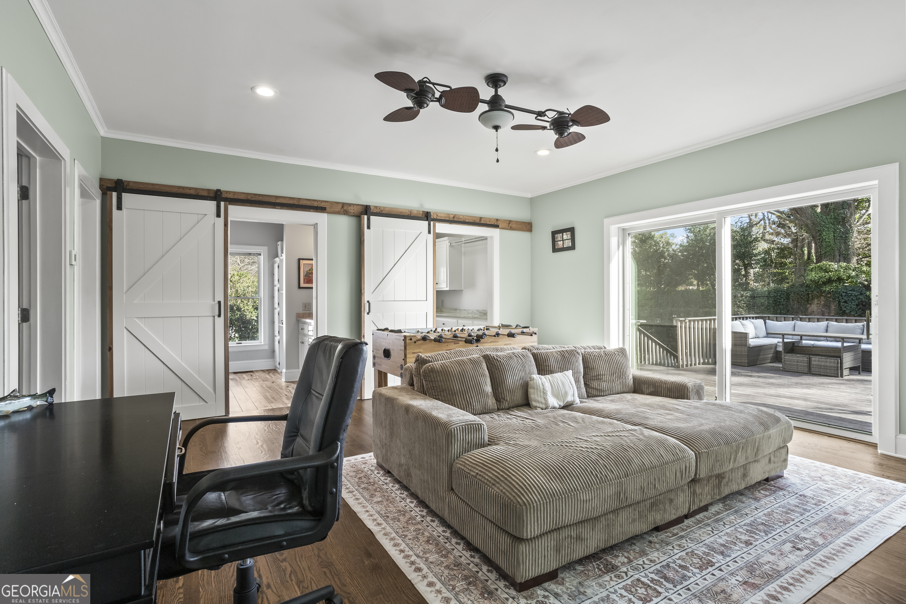 Milton Manor - Residential