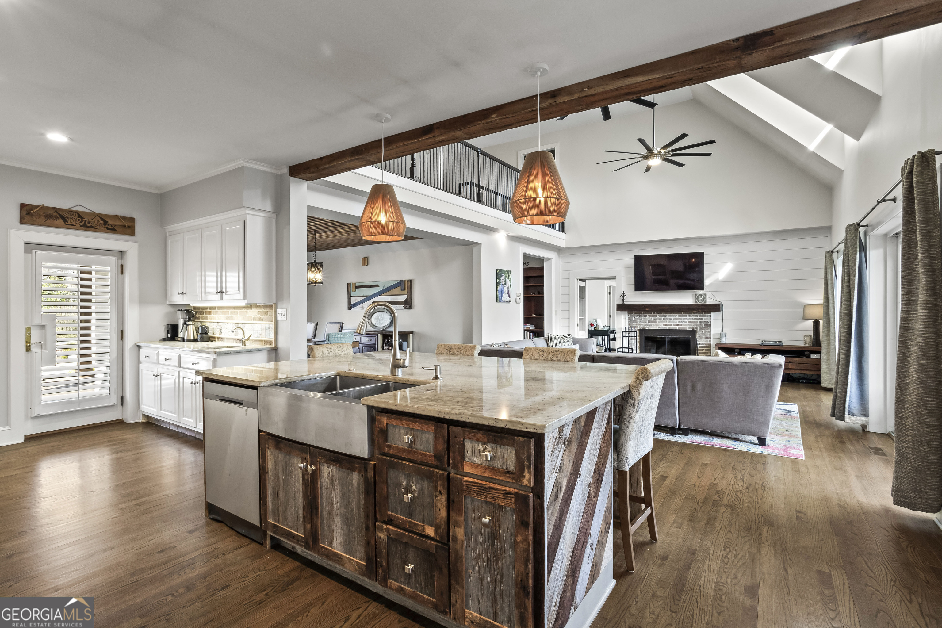 Milton Manor - Residential