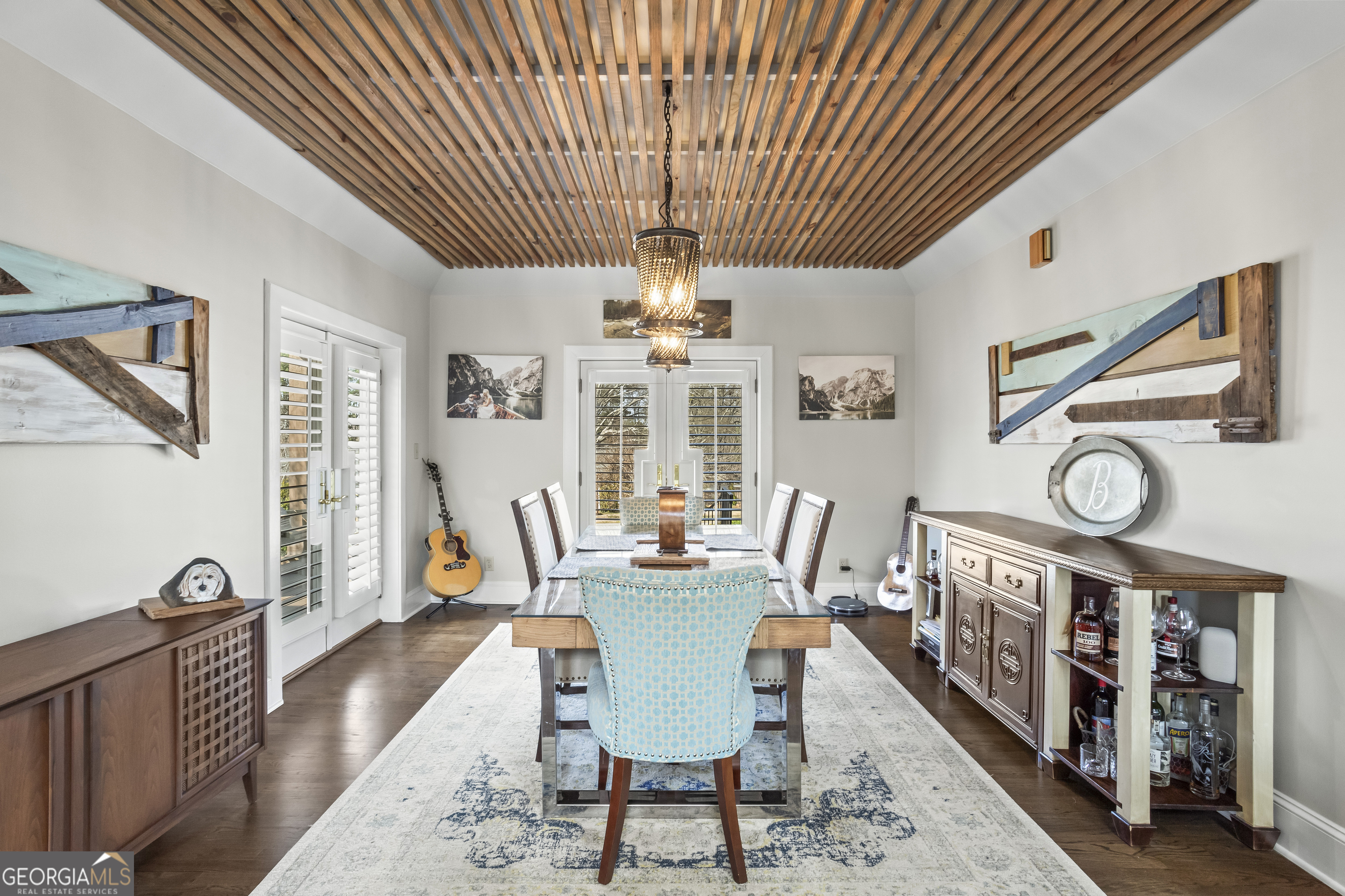 Milton Manor - Residential