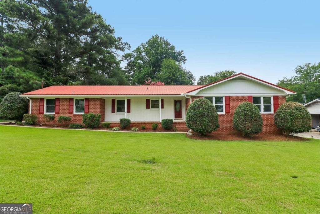 Photo of 139 Bruce Court, Dallas, GA 30157 (MLS # 10813994)