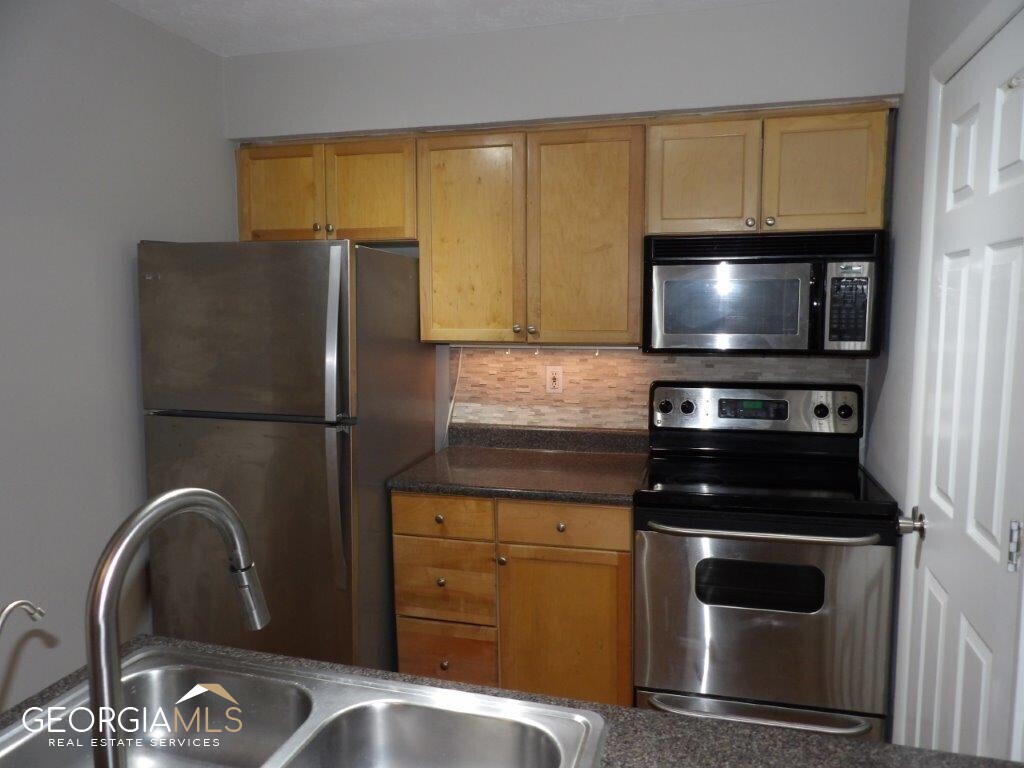 Collier Green Condos - Residential