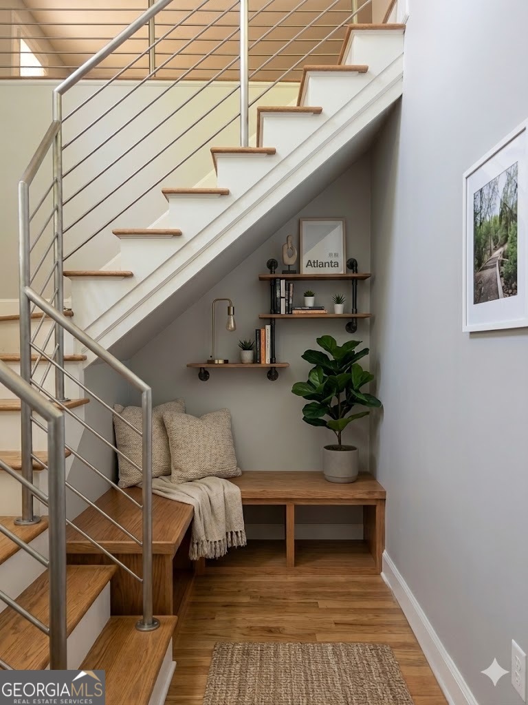 1490 N Crossing CIR NE