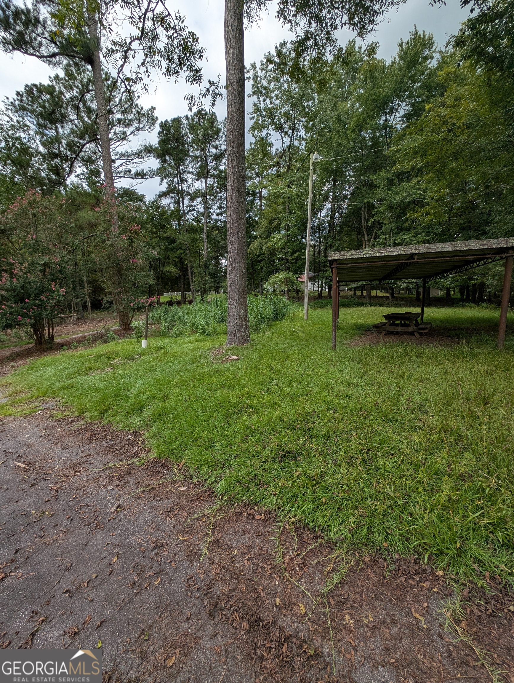 6400 Rockland RD