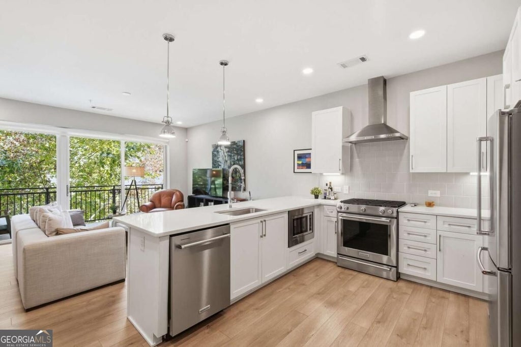 Photo of 22 Airline Street NE #204, Atlanta, GA 30312 (MLS # 10850347)