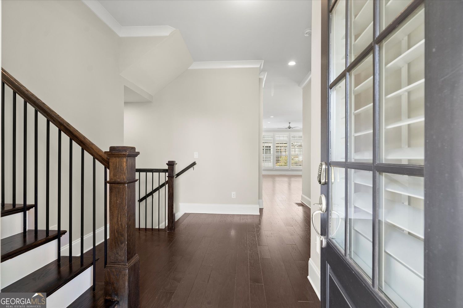 293 Thompson ST