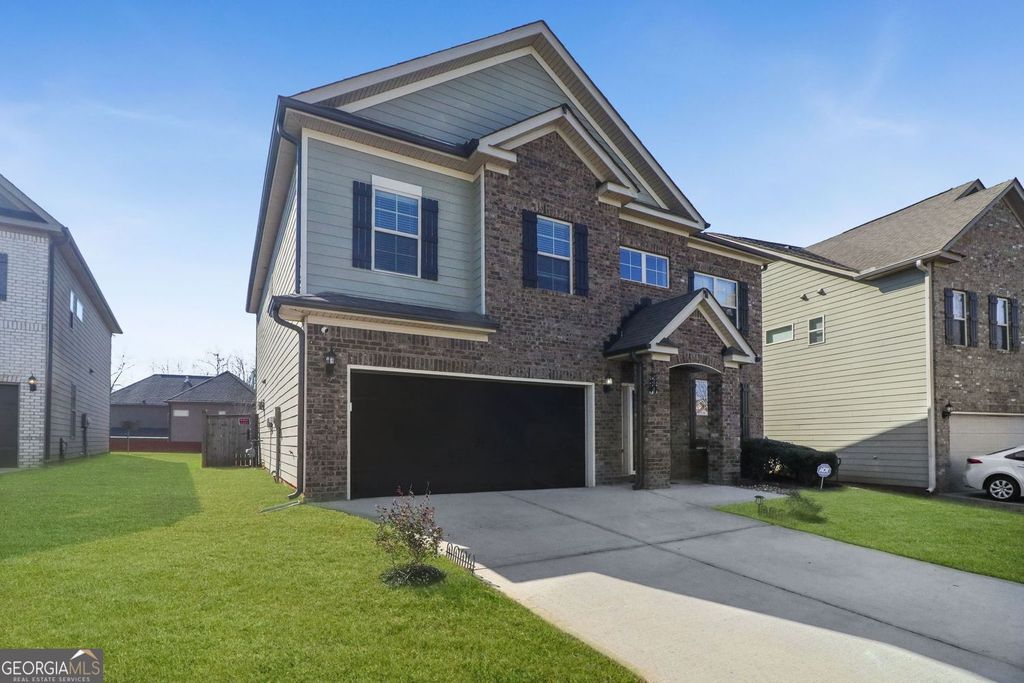 Photo of 210 Palm Springs Circle, Fairburn, GA 30213 (MLS # 10683097)