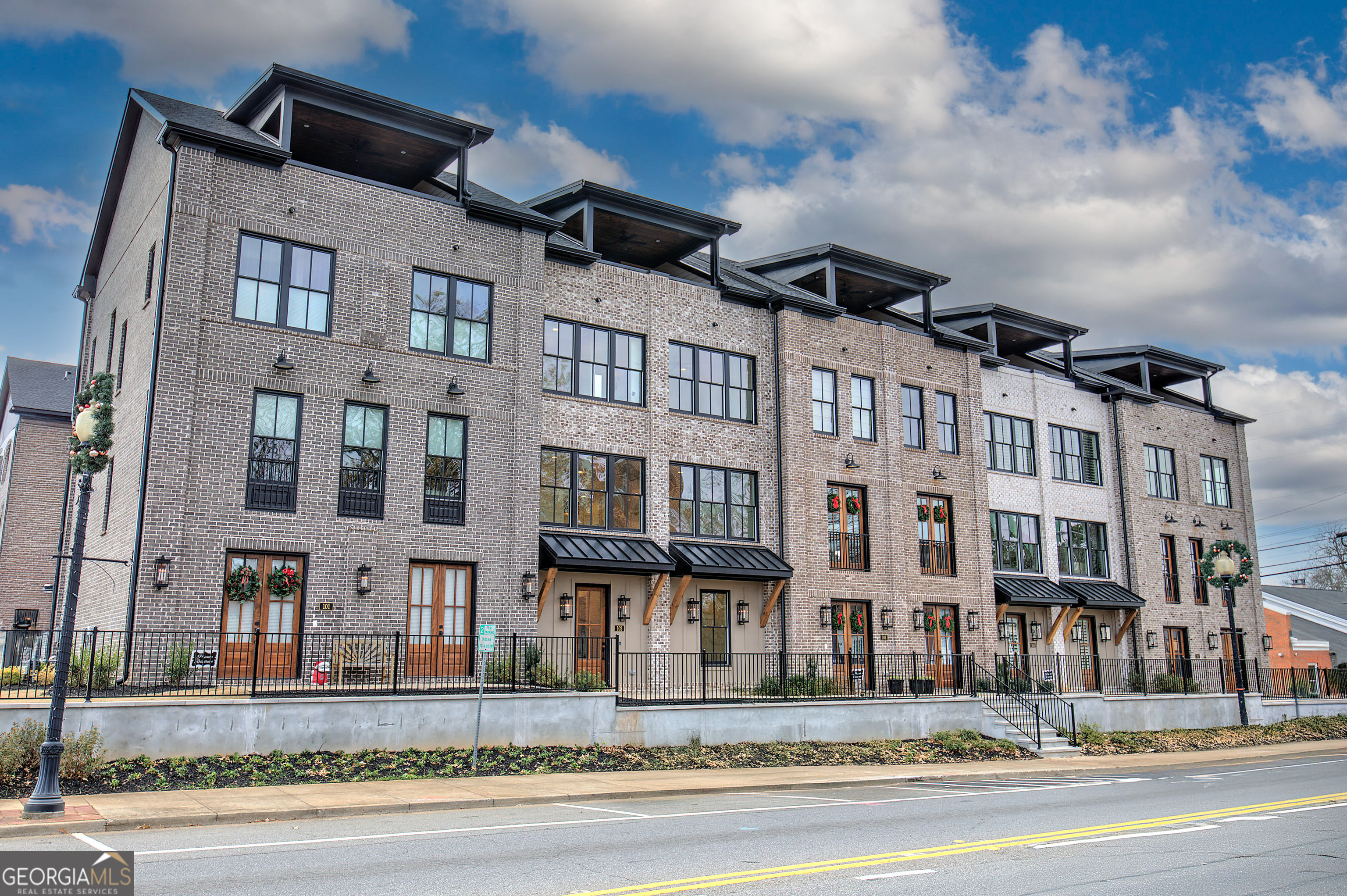 178 W Main ST 102