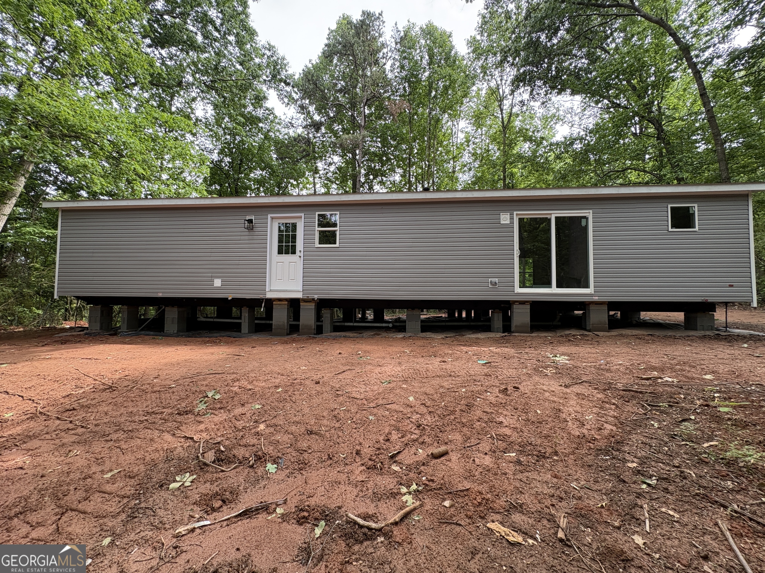 1018 Neal RD