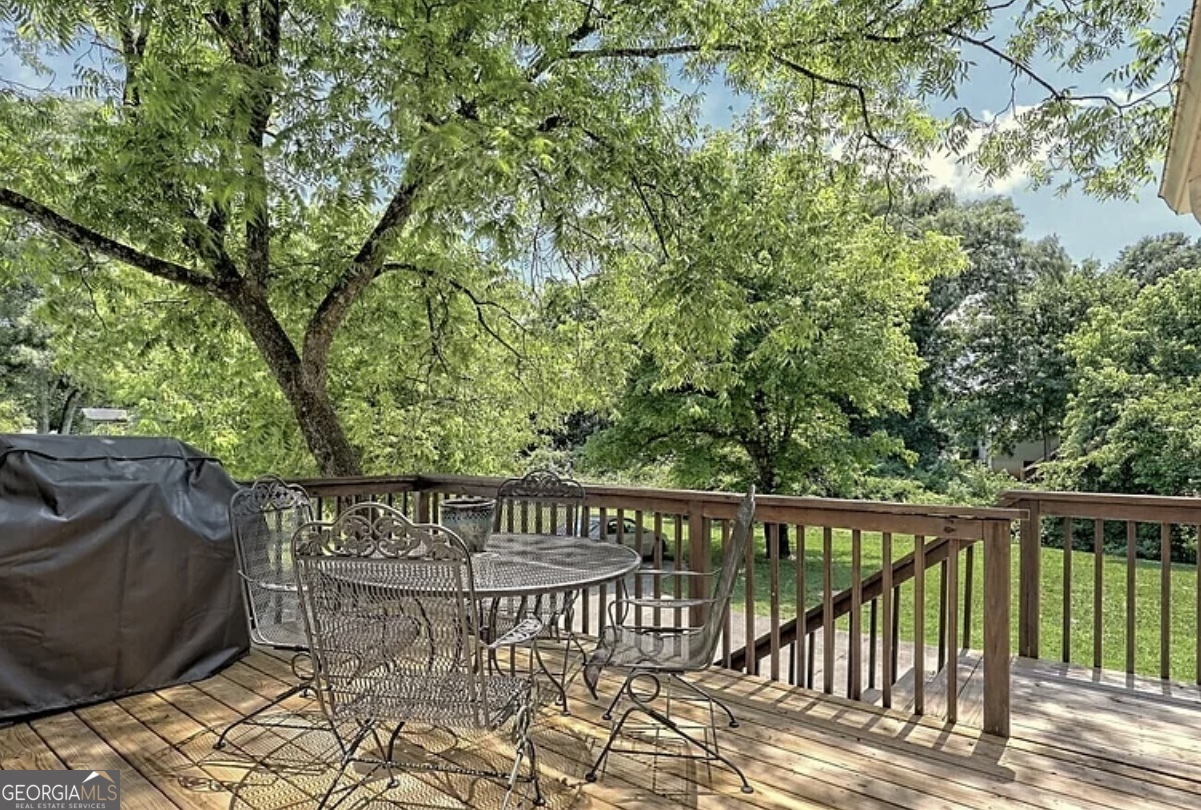 Clarkesville, Georgia 30523, United States, 3 Bedrooms Bedrooms, ,3 BathroomsBathrooms,Residential,Active,241626