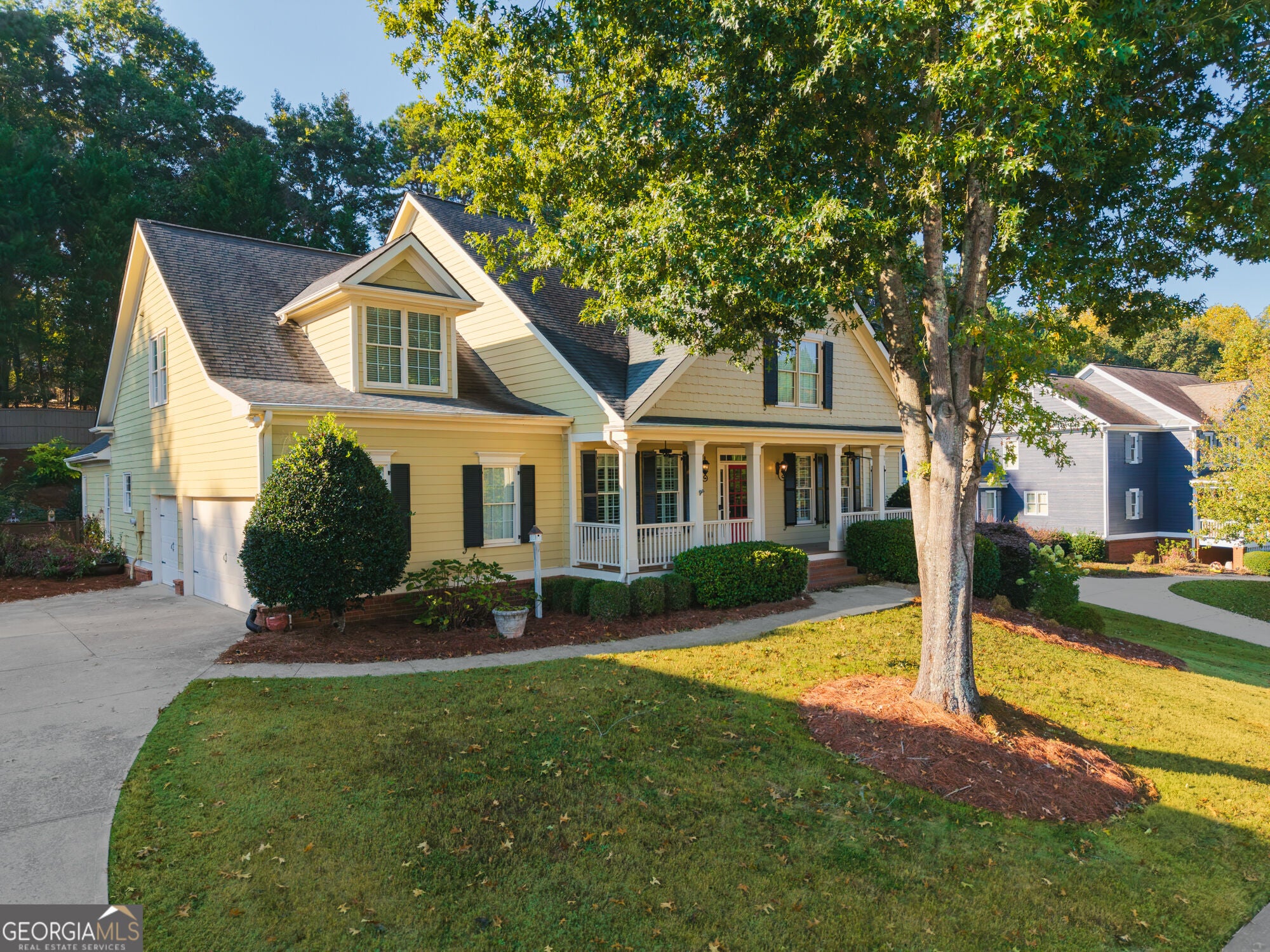 319 River Green AVE