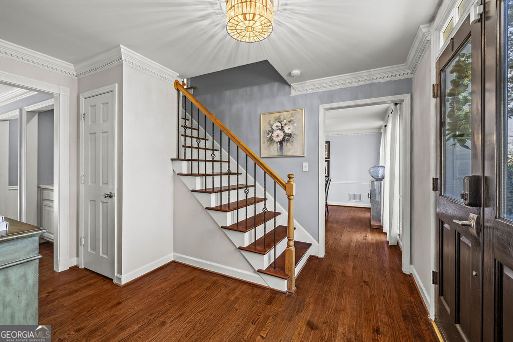 5395 Mount Vernon WAY