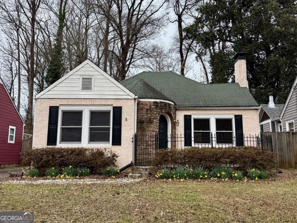 Photo of 981 Cherokee Avenue, Atlanta, GA 30315 (MLS # 10695104)