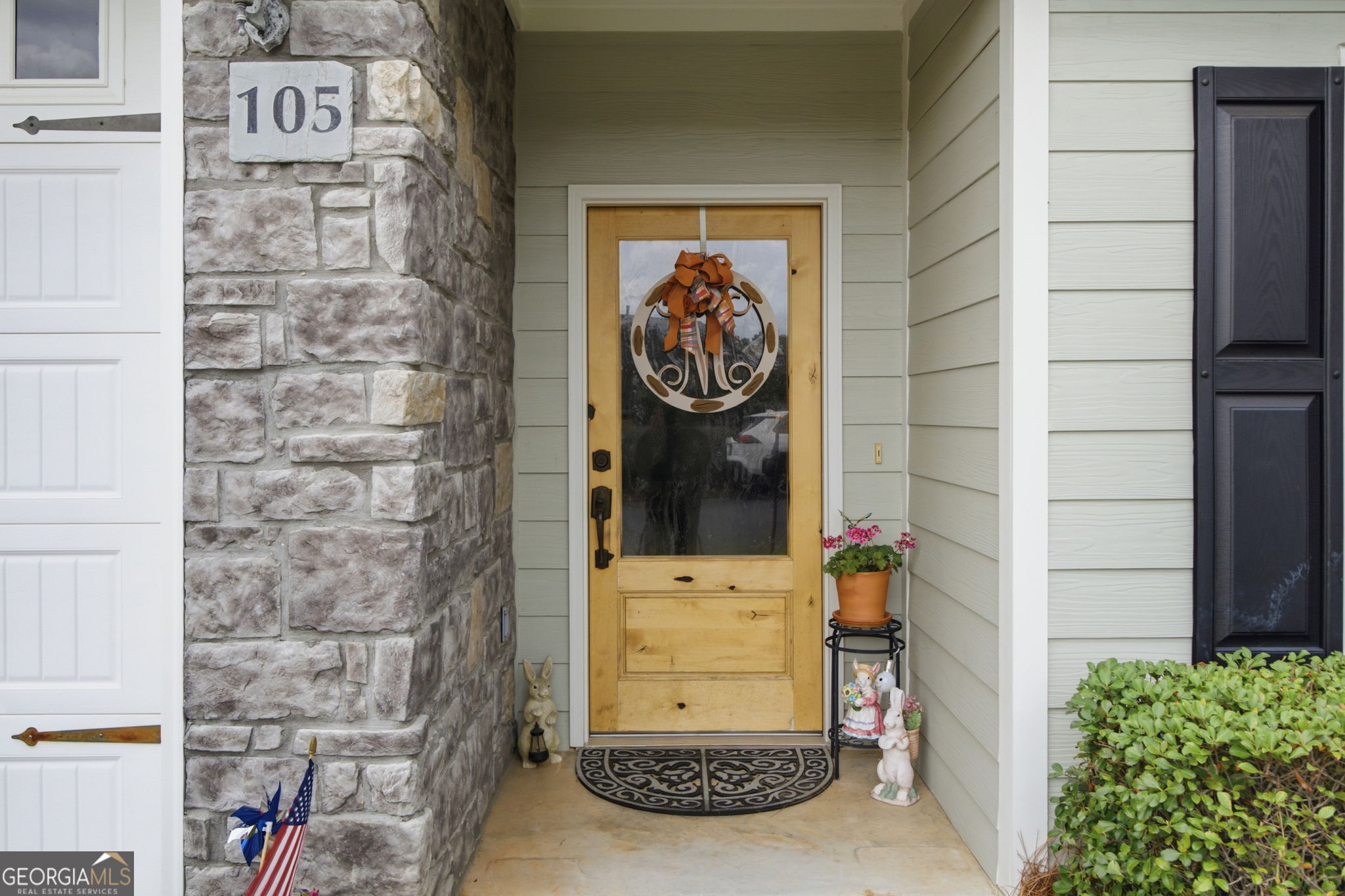 105 Maplecrest LN SE