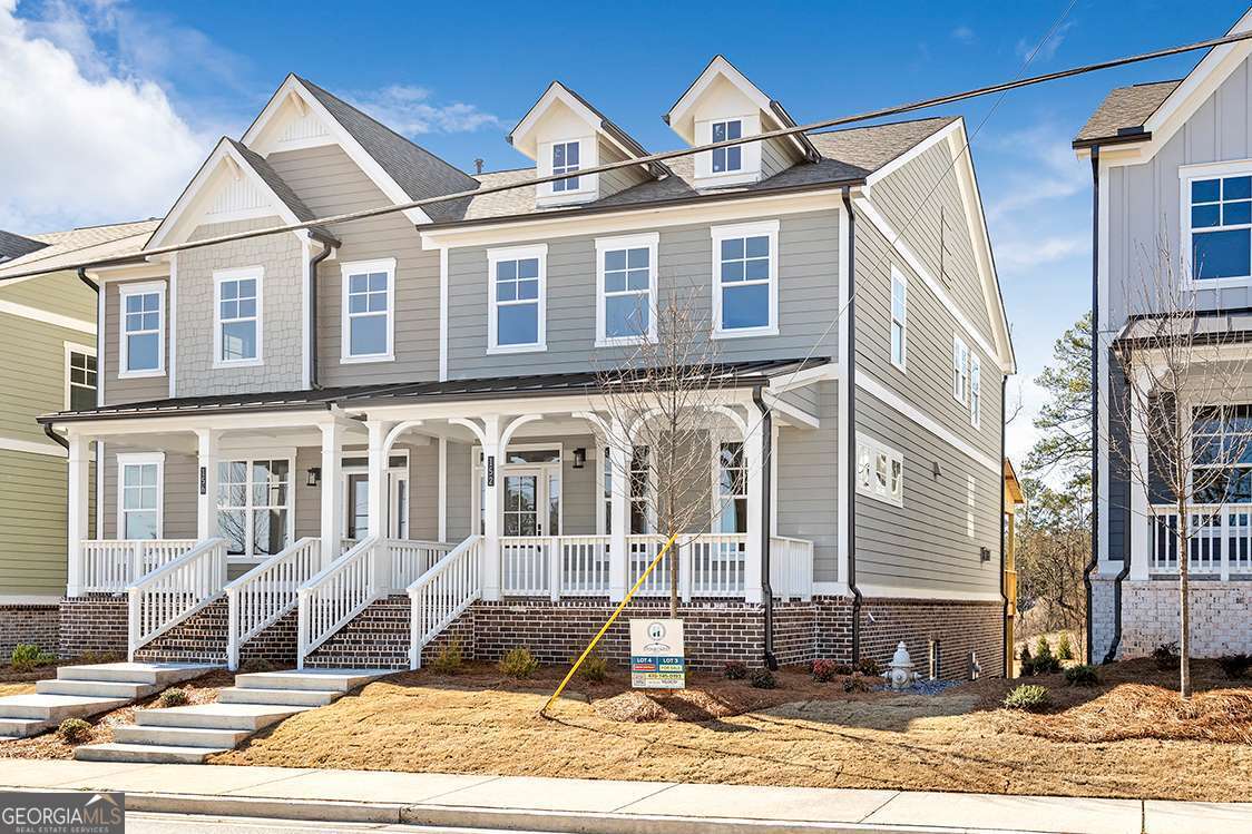 152 Palm ST