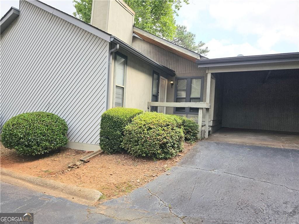 Photo of 5025 Highland Club Drive, Marietta, GA 30068 (MLS # 10699643)