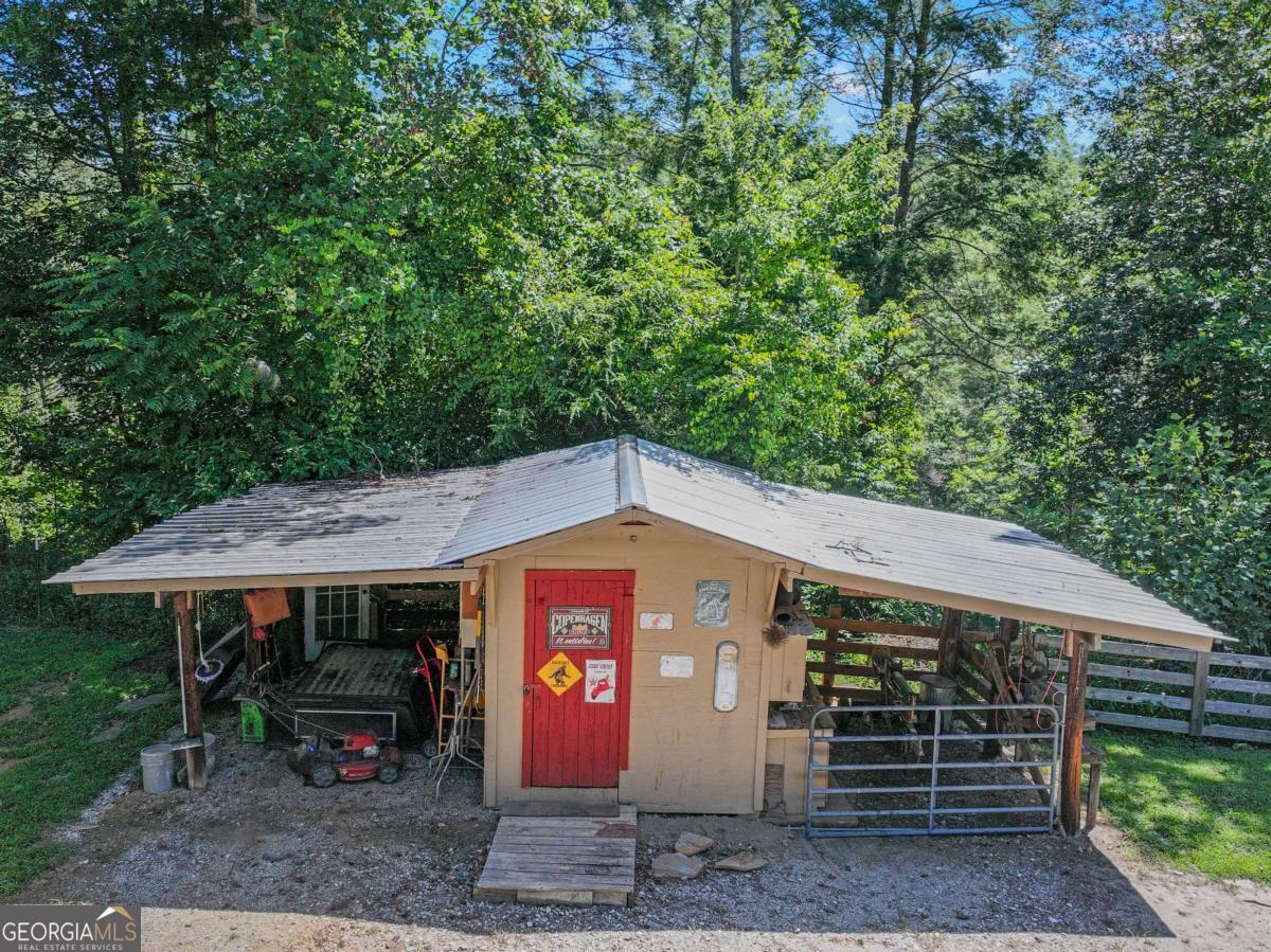 5082 Highway 197 N