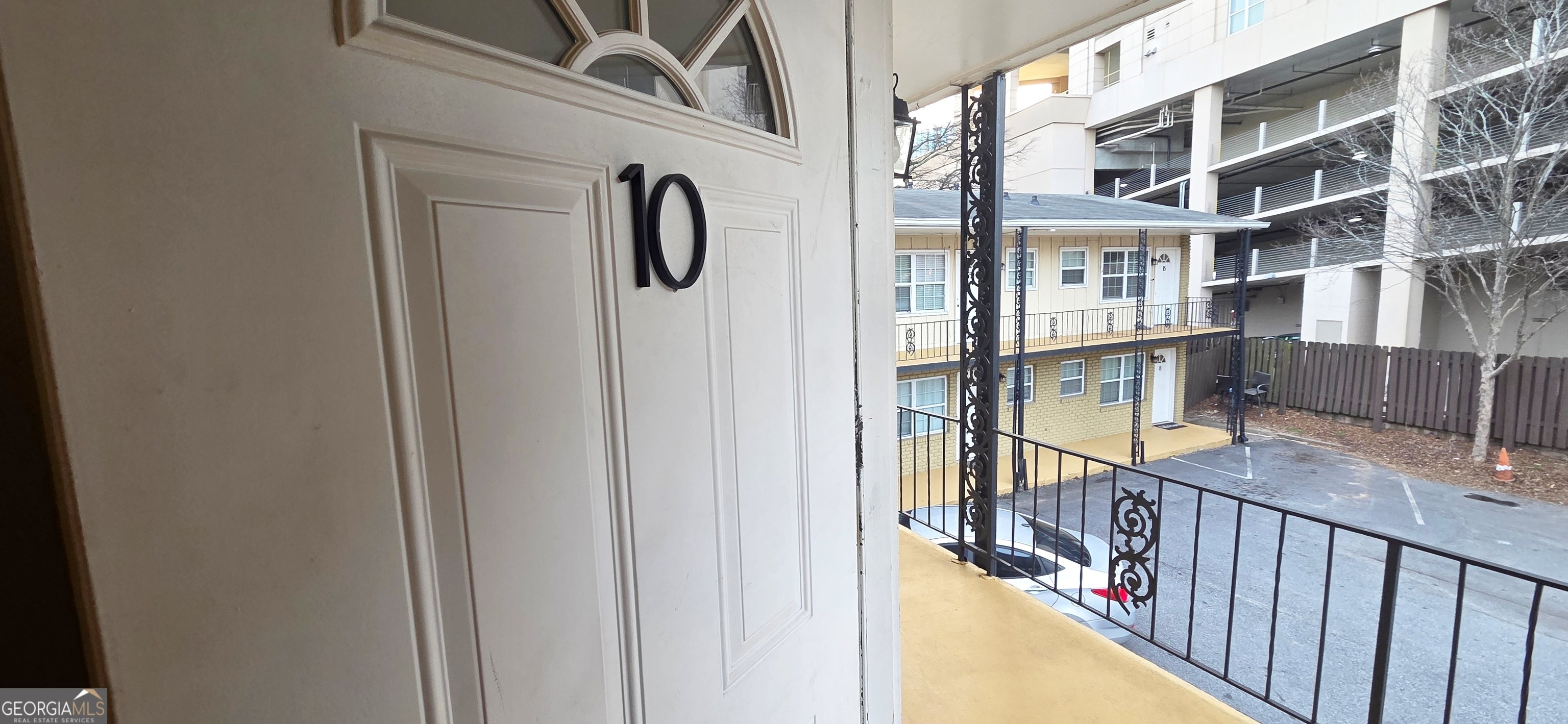 21 Delmont DR 2