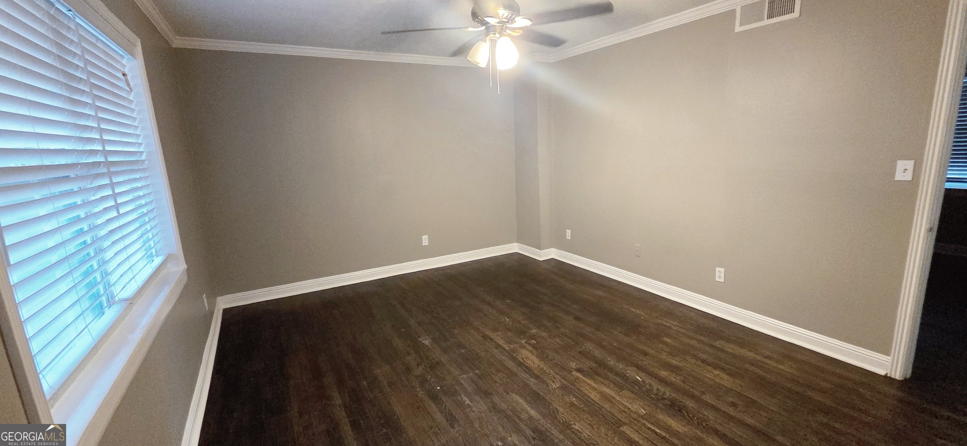 21 Delmont DR 2