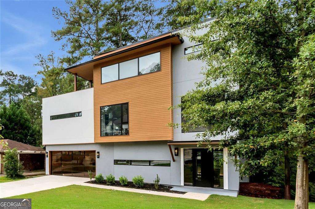 Photo of 1653 Wayland Circle NE, Brookhaven, GA 30319 (MLS # 10659132)