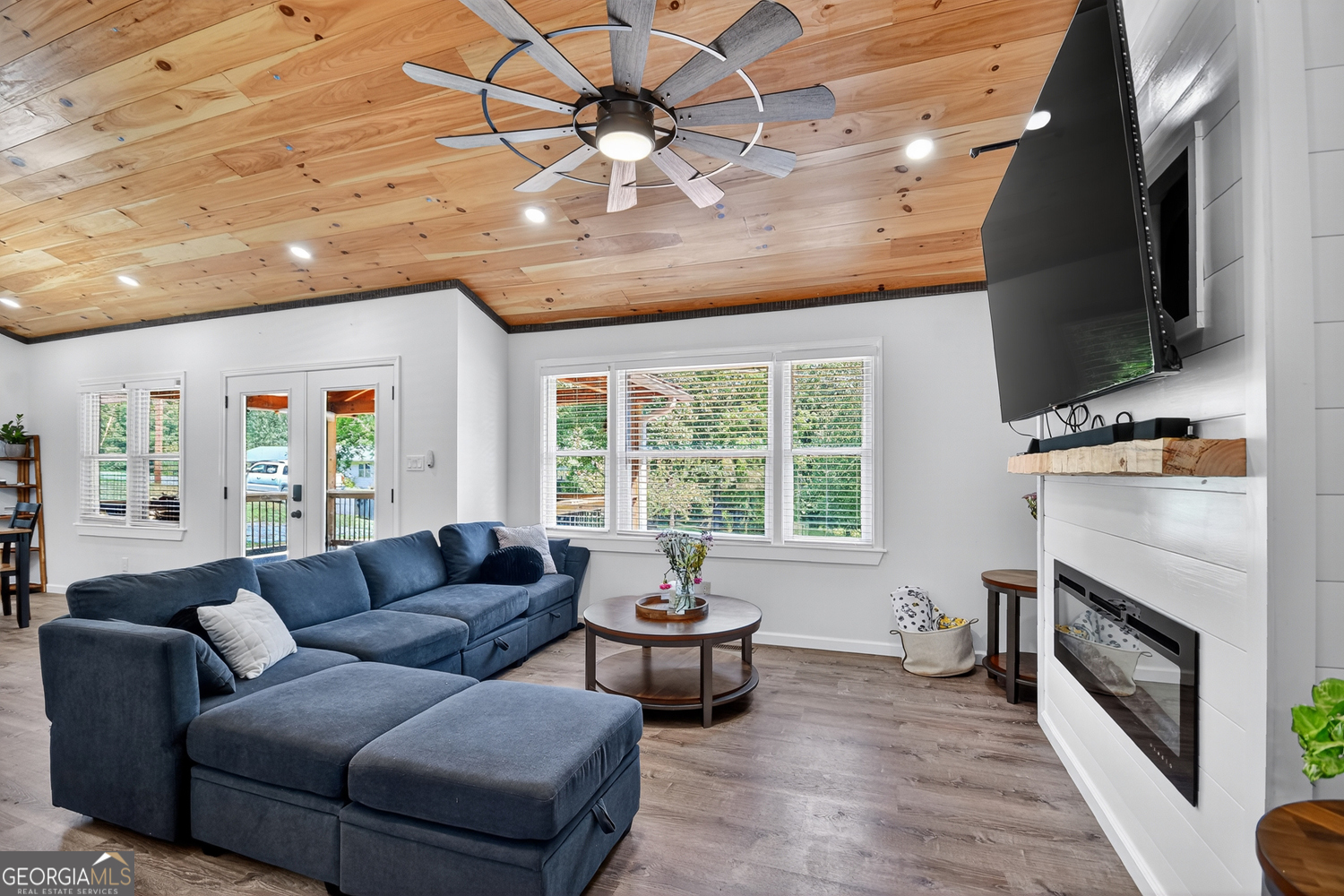 201 Milsaps CIR