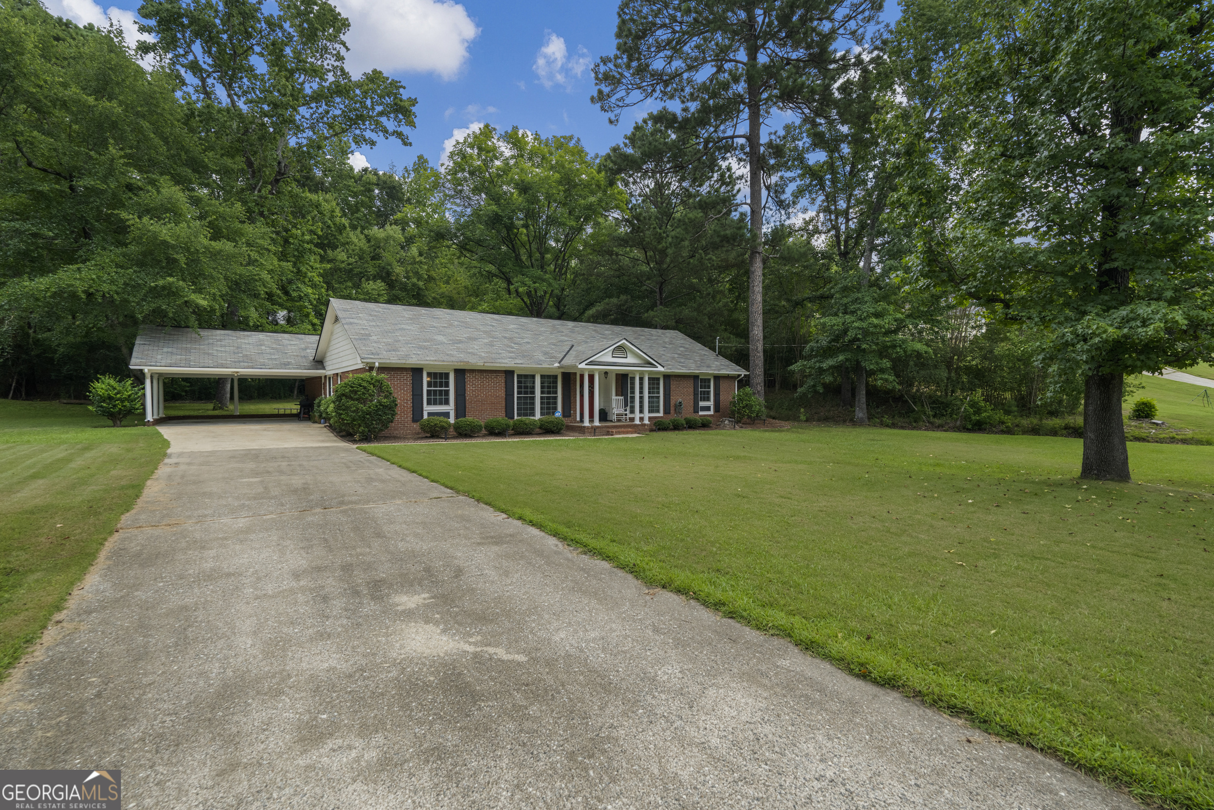 341 Crestfield DR