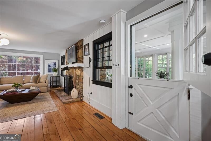 Photo of 45 Michelle Circle, Sandy Springs, GA 30342 (MLS # 10842096)