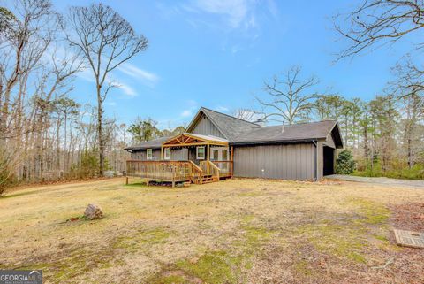 A home in Newnan