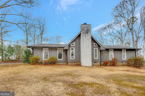 A home in Newnan