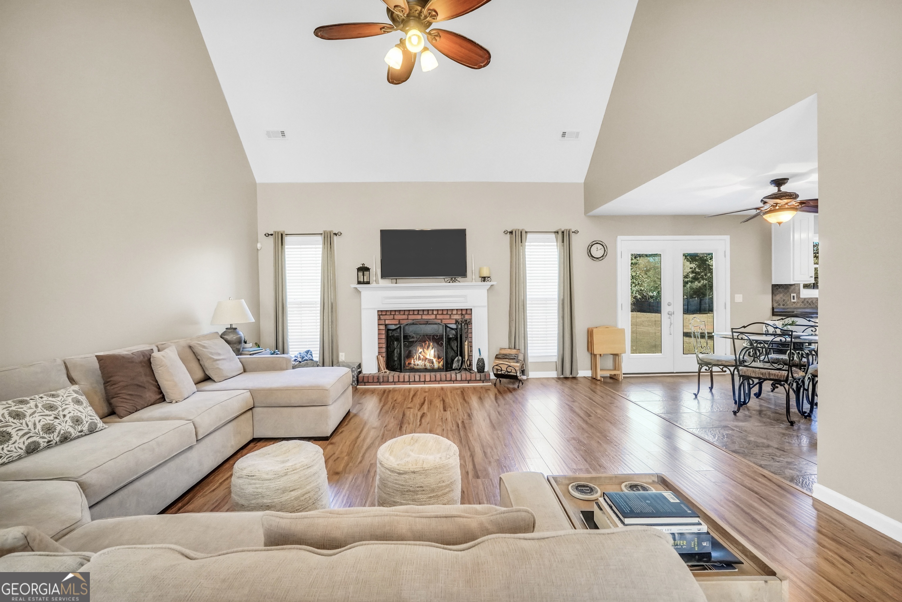 1307 Regatta WAY