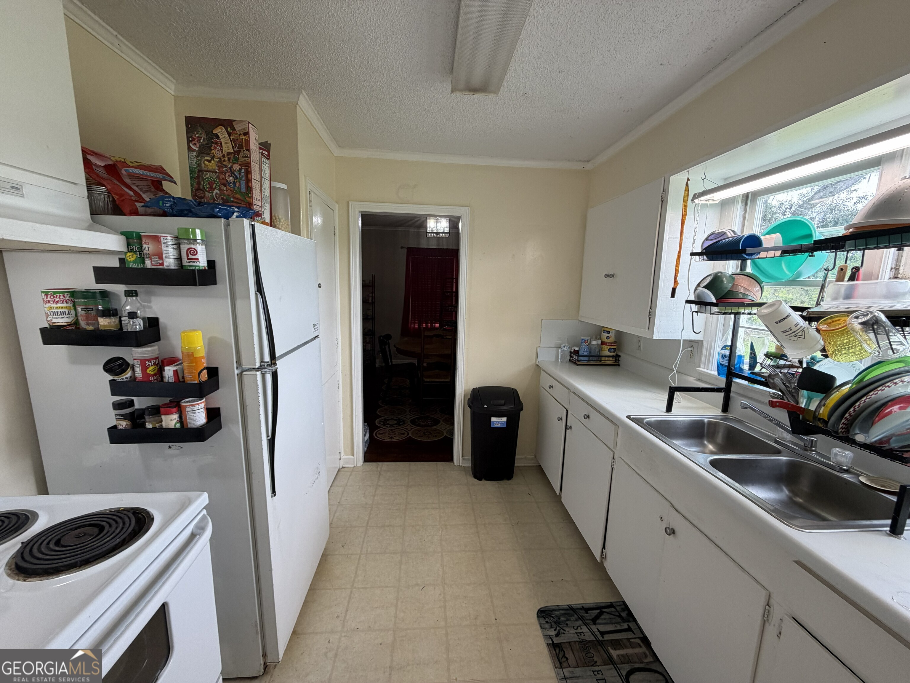 4090 Ezelle Road