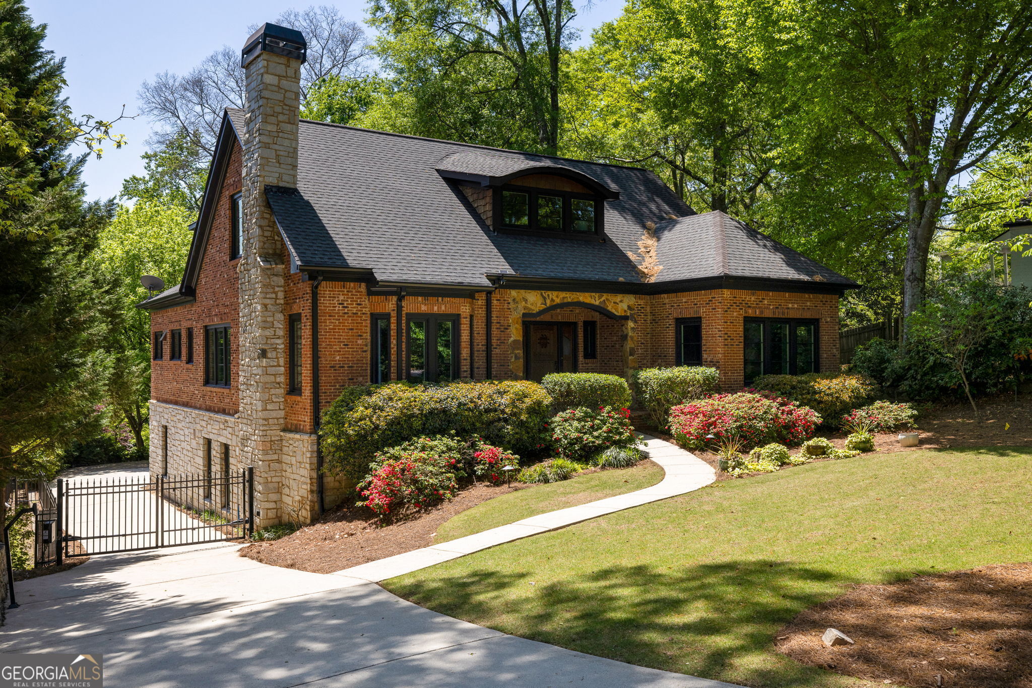 2015 N Decatur RD NE