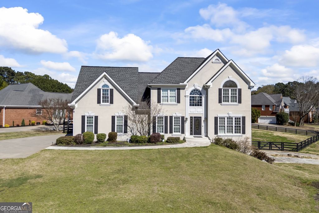 Photo of 2810 Burgundy Drive, Cumming, GA 30041 (MLS # 10711945)