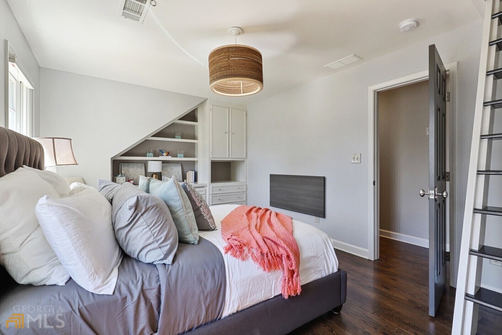 Vinings Forest - Residential