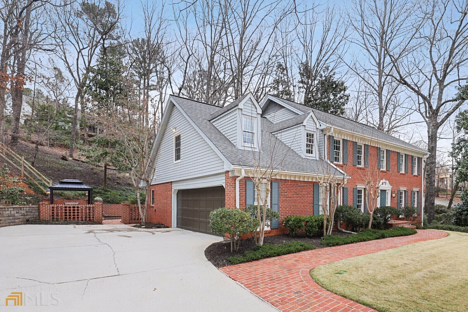Vinings Forest - Residential