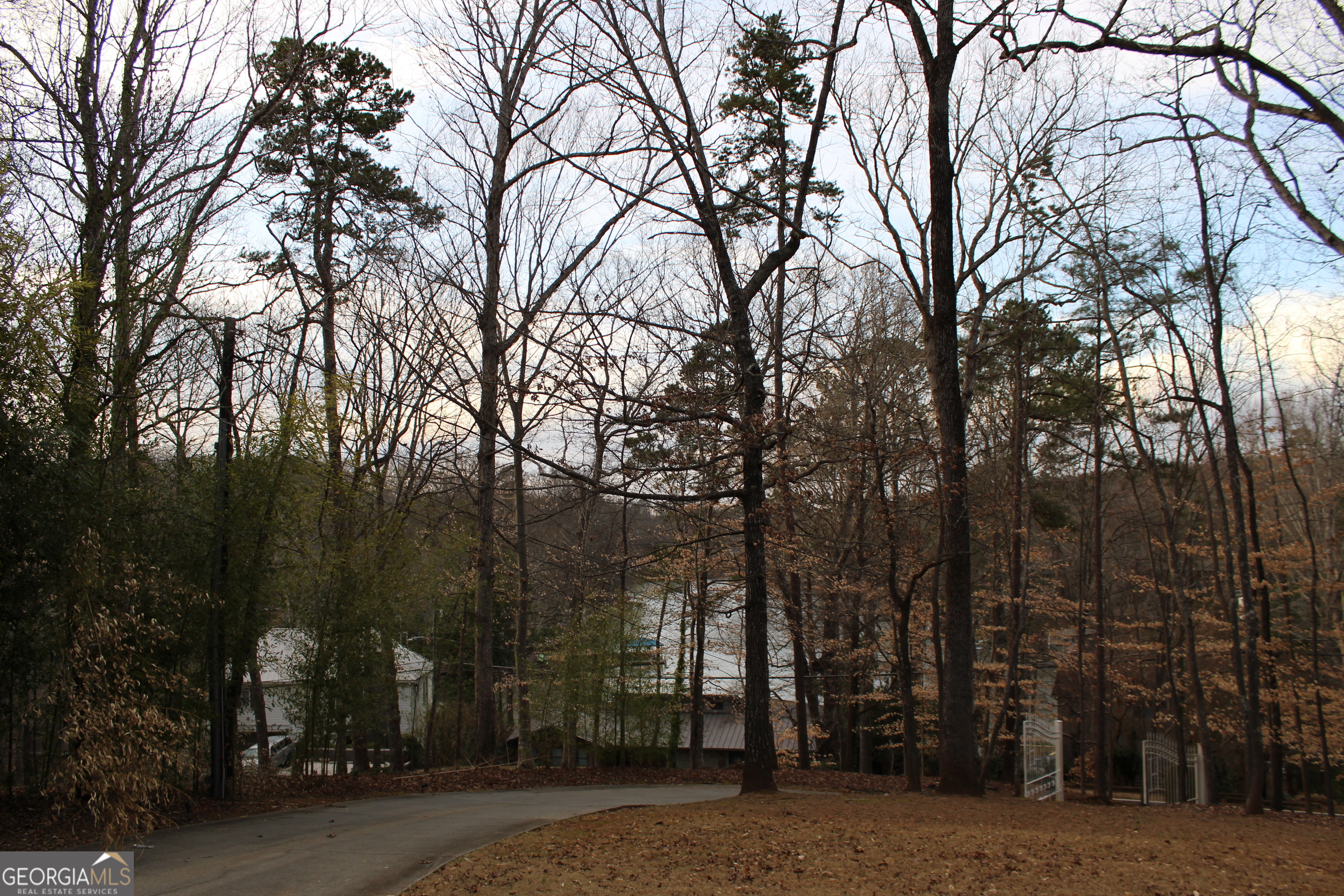 Berkeley Lake, Georgia 30096, United States, 8 Bedrooms Bedrooms, ,8 BathroomsBathrooms,Residential,Active,85696