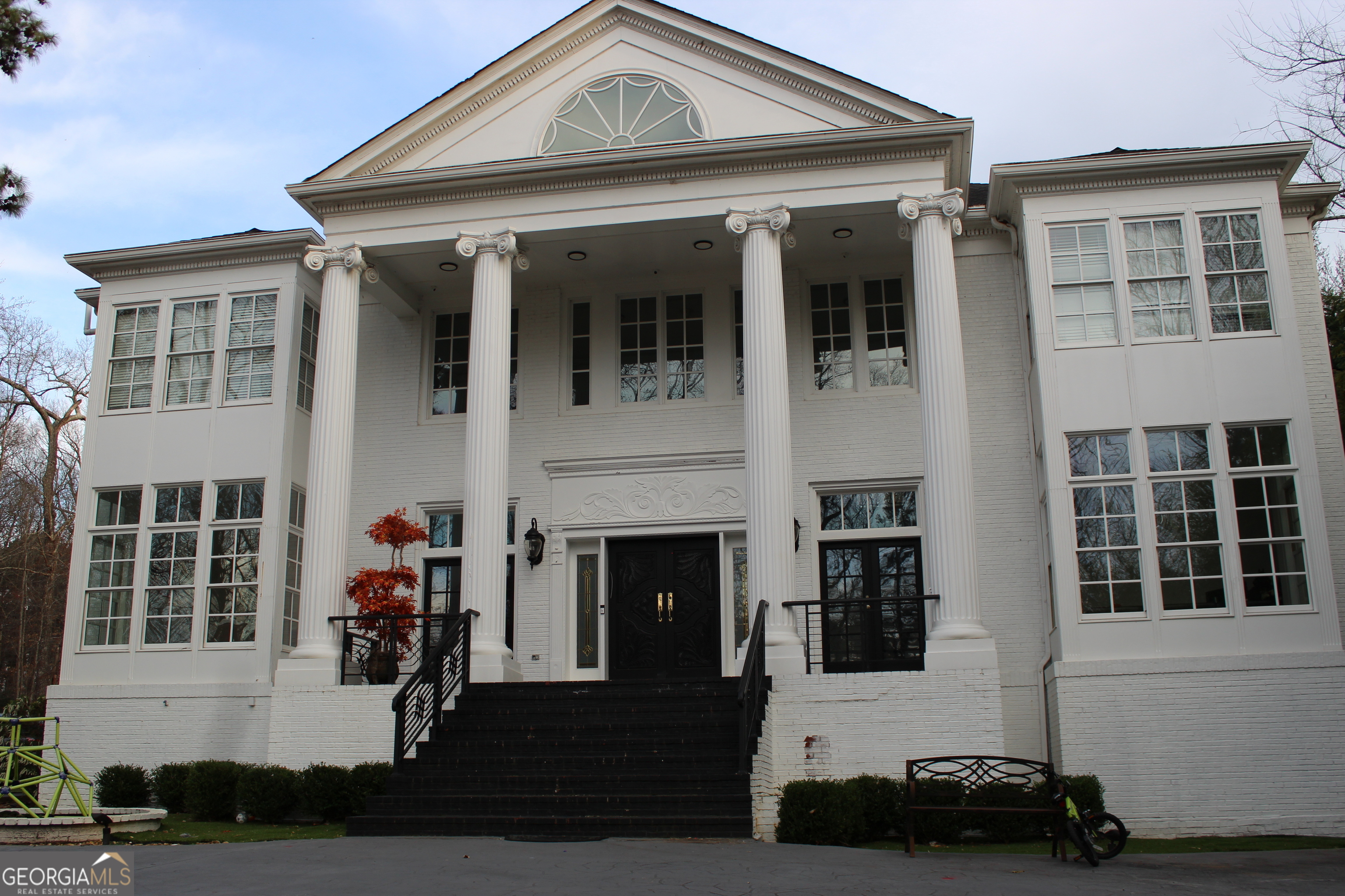 Listing image 5