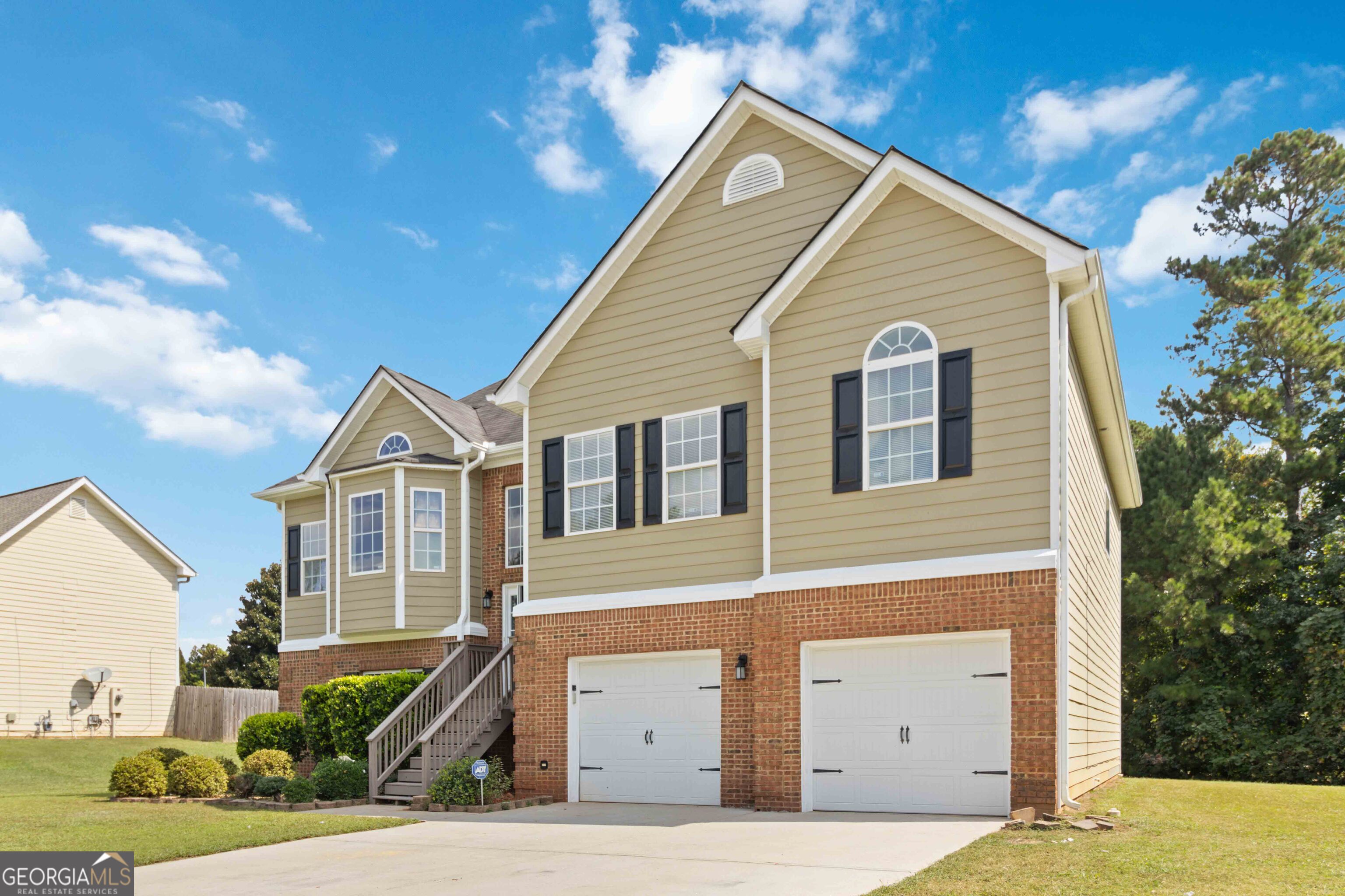 2523 Ginger Leaf DR NE