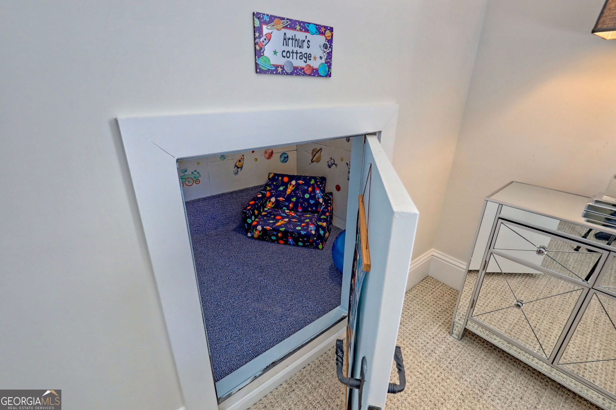 Clayton, Georgia 30525, United States, 4 Bedrooms Bedrooms, ,5 BathroomsBathrooms,Residential,Active,26355