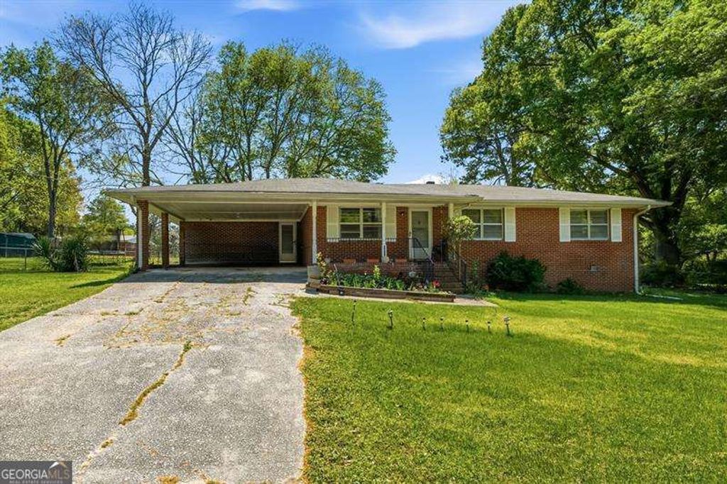 Photo of 1210 Topaz Lane, Villa Rica, GA 30180 (MLS # 10735818)