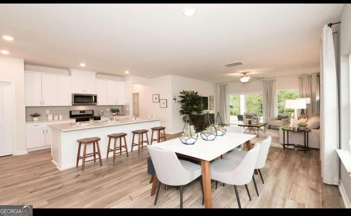 104 NESBIT DR