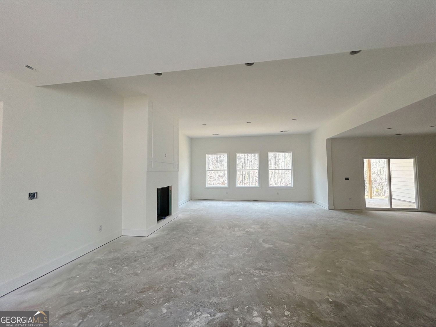 239 Principal Meridian DR