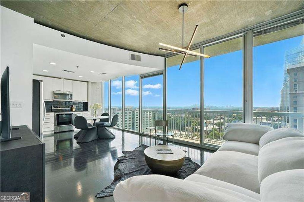 Photo of 3324 Peachtree Road #1712, Atlanta, GA 30326 (MLS # 10709901)