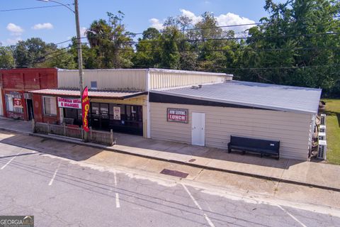 52 Main ST Barwick GA 31720