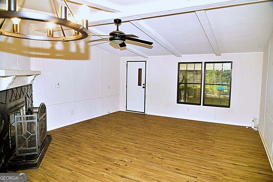 7 Medford LN