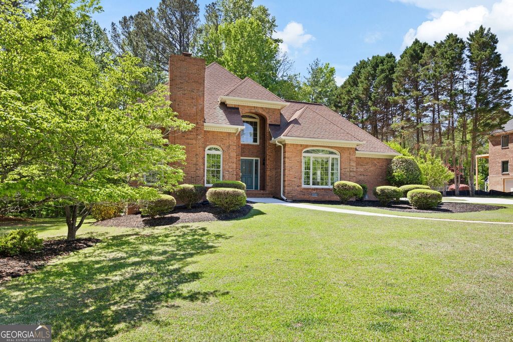 Photo of 280 Camelot Drive, Fayetteville, GA 30214 (MLS # 10739733)
