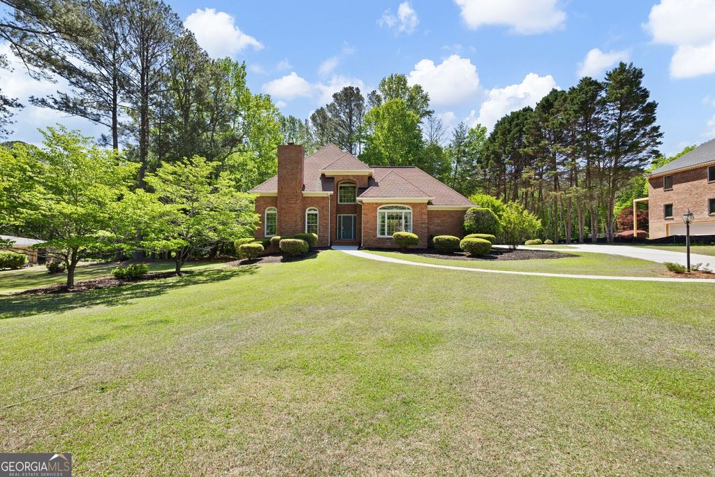 Photo of 280 Camelot Drive, Fayetteville, GA 30214 (MLS # 10739733)